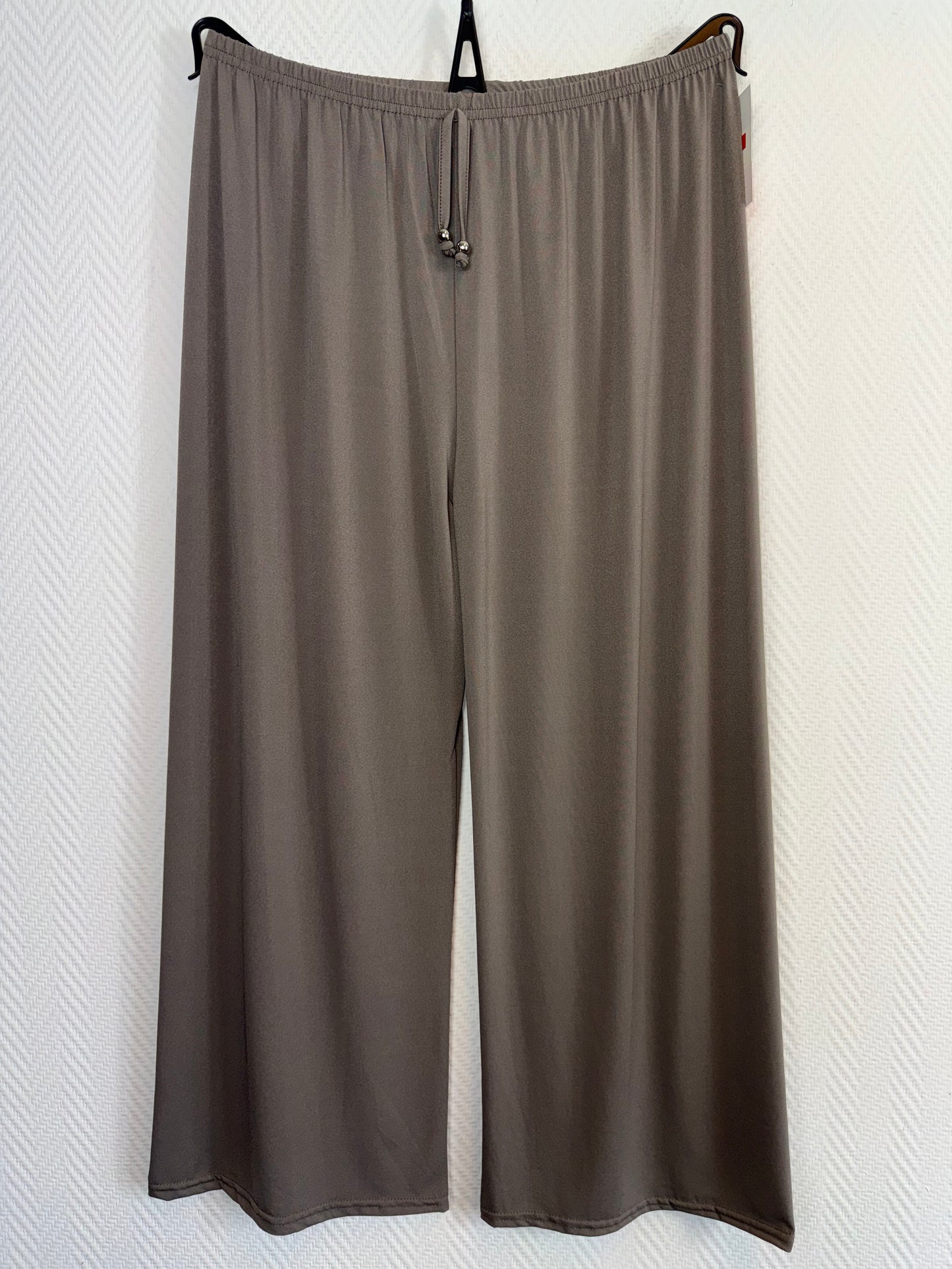 Basis travel broek 42/44/46/48/50/52