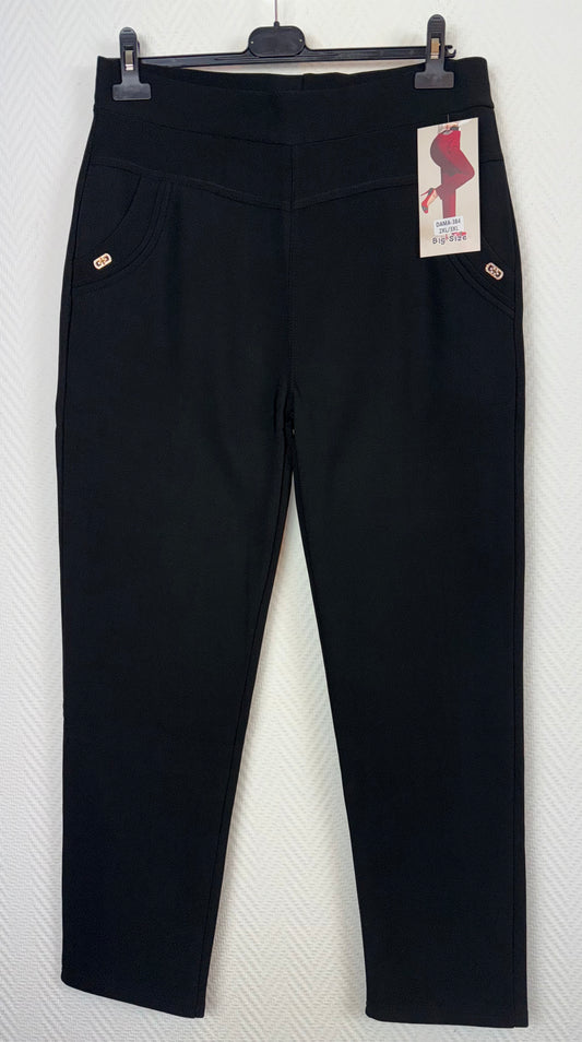 Gevoerde zwarte comfy broek 44-46-48